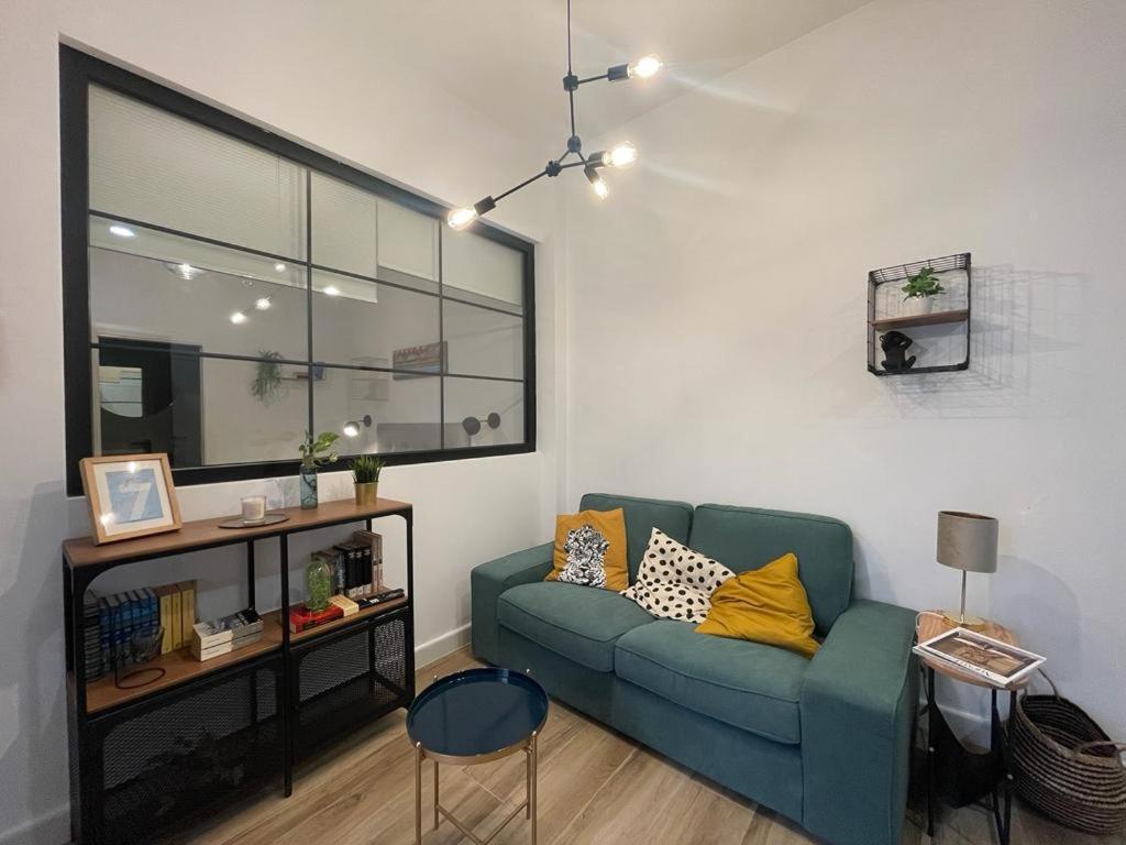 Apartamentos Sol Y Luna La Linea de la Concepcion Ngoại thất bức ảnh