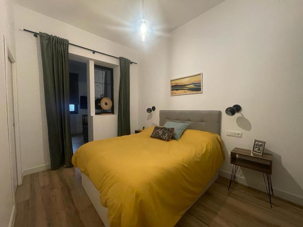 Apartamentos Sol Y Luna La Linea de la Concepcion Ngoại thất bức ảnh